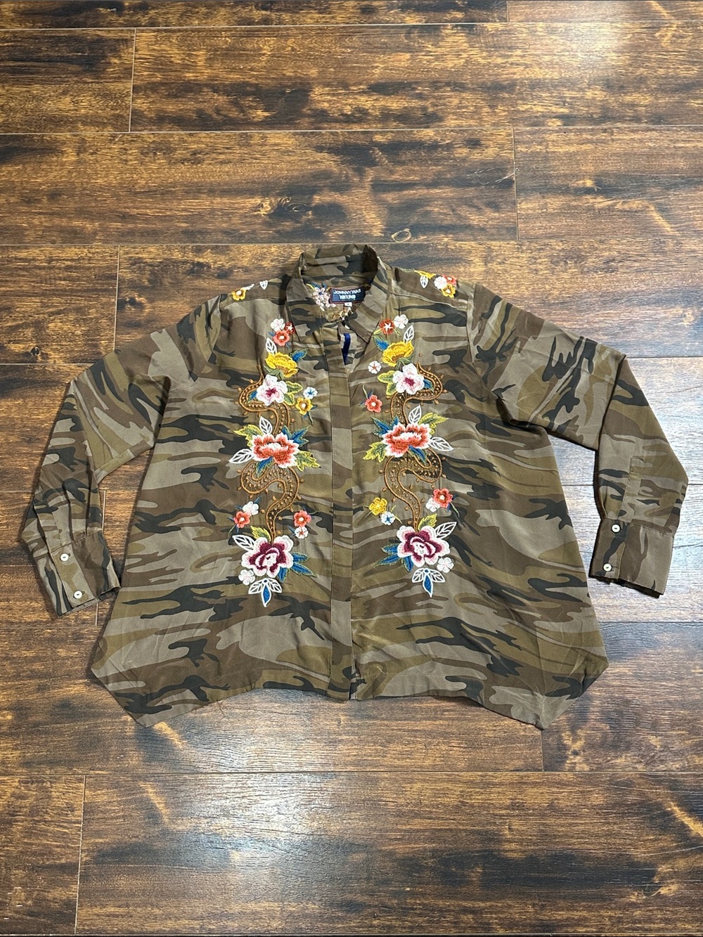 🌺 Johnny Was Workshop Silk Camo Embroidered Blouse S 🦋